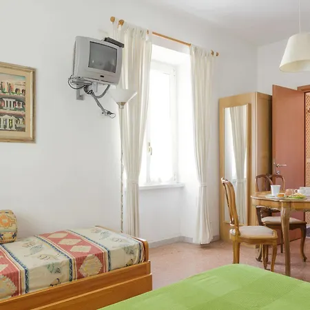 Domus Manlii 3* Rom